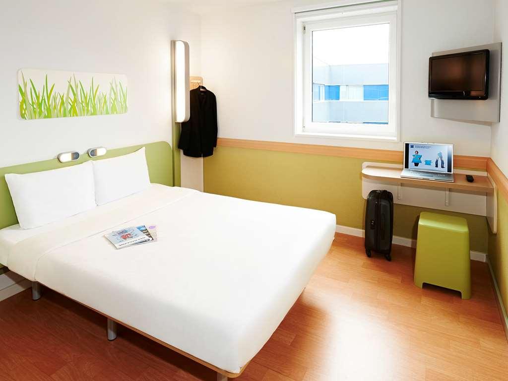 Ibis Budget Marseille Vieux Port Room photo
